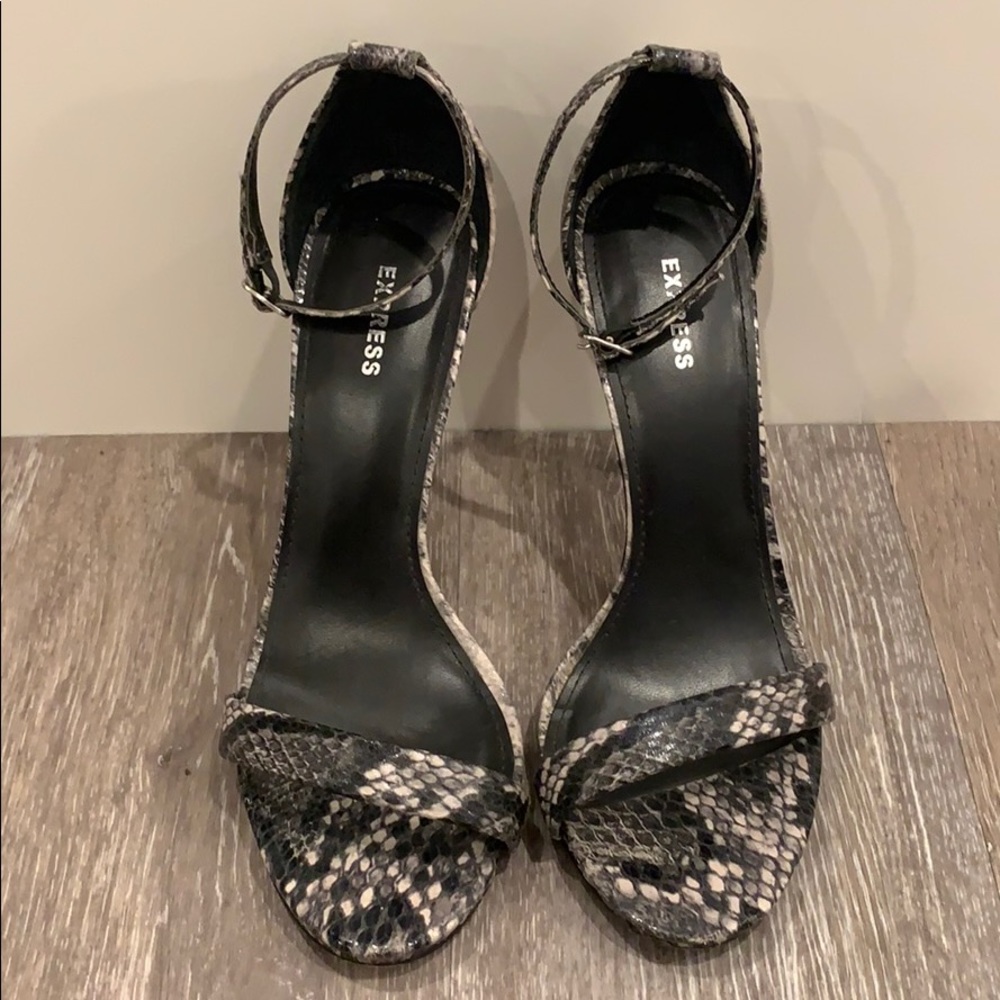 Express Snakeskin Size 7 Open Toe - image 1